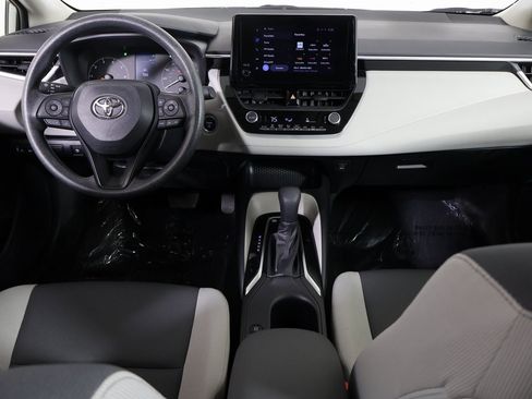 Used 2023 Toyota Corolla LE image 21