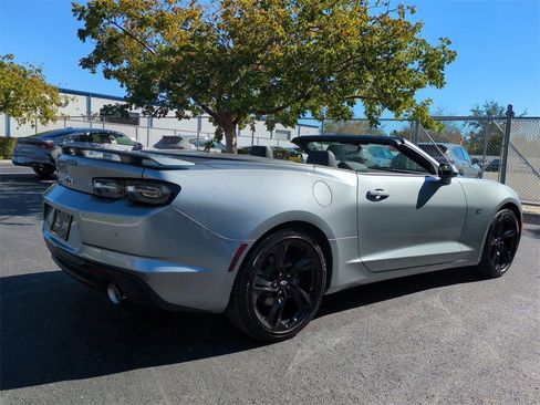 Used 2024 Chevrolet Camaro LT w/ RS Package image 4