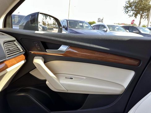 Used 2022 Audi Q5 2.0T Premium image 25