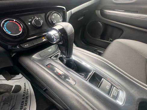 Used 2021 Honda HR-V LX image 19