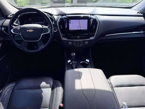 Used 2020 Chevrolet Traverse LT w/ LT Premium Package AWD/4WD image 16