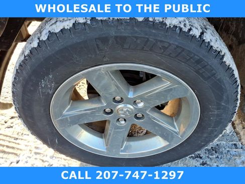 Used 2017 RAM 1500 Express w/ Express Value Package image 10