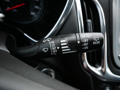 Used 2023 Chevrolet Equinox LT AWD/4WD image 31
