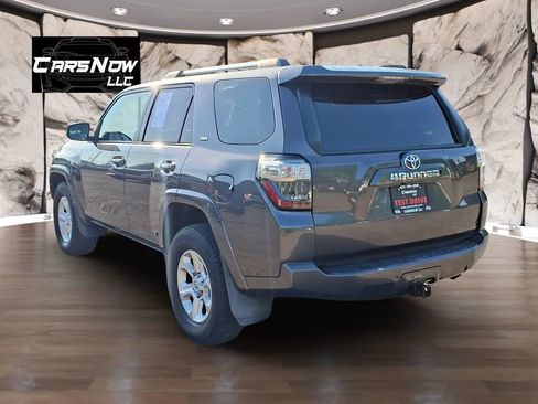 Used 2019 Toyota 4Runner SR5 RWD image 4