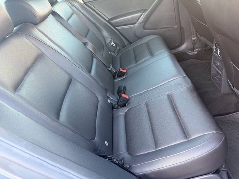 Used 2016 Volkswagen Tiguan SE FWD image 31