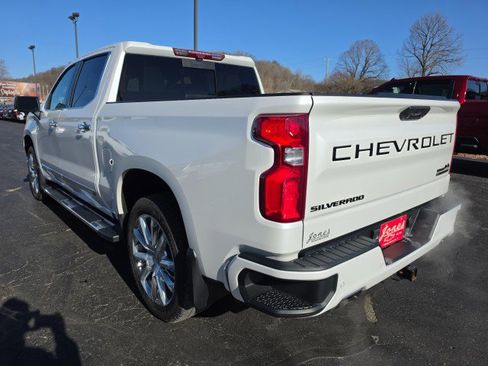 Used 2023 Chevrolet Silverado 1500 High Country w/ High Country Premium Package image 3