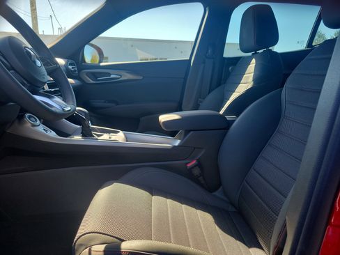 Used 2024 Dodge Hornet R/T image 15