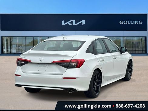 Used 2023 Honda Civic Sport image 3