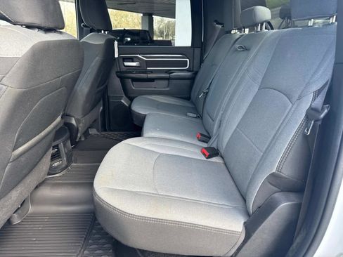 Used 2024 RAM 3500 Big Horn image 27