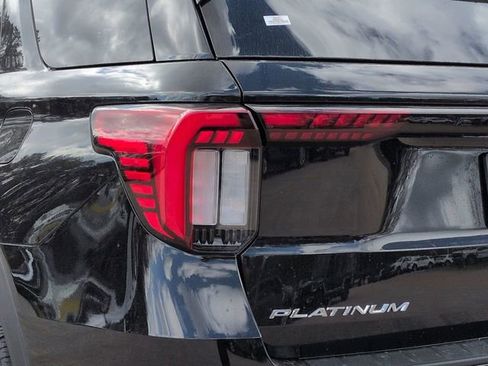 New 2026 Ford Explorer Platinum RWD image 12