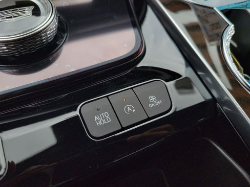 New 2026 Cadillac Escalade ESV Platinum Sport w/ LPO, ONYX Package image 28