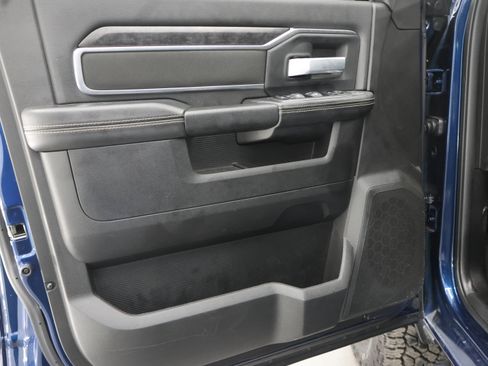 Used 2024 RAM 2500 Big Horn w/ Night Edition AWD/4WD image 36