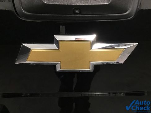 Used 2019 Chevrolet Silverado 2500 W/T w/ WT Convenience Package AWD/4WD image 17