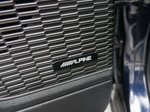 Used 2024 Jeep Grand Cherokee L Limited AWD/4WD image 4