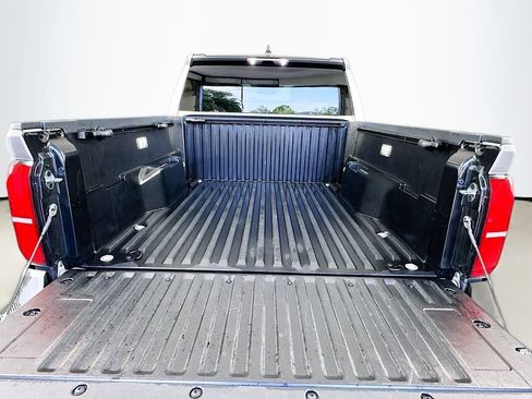 Certified 2026 Toyota Tacoma SR5 AWD/4WD image 24