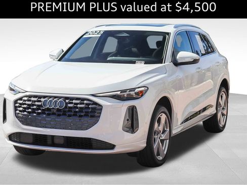 Certified 2025 Audi Q5 Premium Plus w/ Premium Plus AWD/4WD image 3