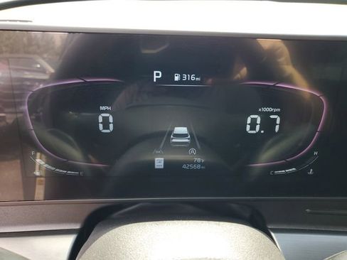 Used 2023 Kia Sportage EX FWD image 13