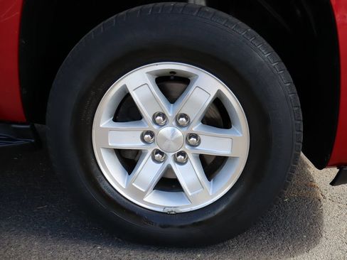 Used 2013 GMC Yukon SLT w/ SLT-2 Equipment Package AWD/4WD image 44