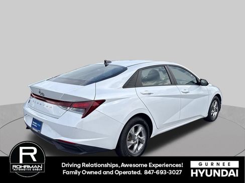 Used 2021 Hyundai Elantra SE FWD image 10