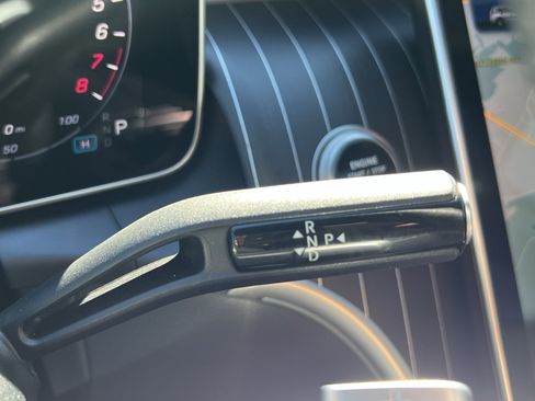 Used 2025 Mercedes-Benz GLC 350e 4MATIC image 26