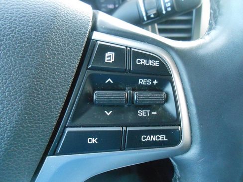 Used 2018 Hyundai Elantra Value Edition image 16