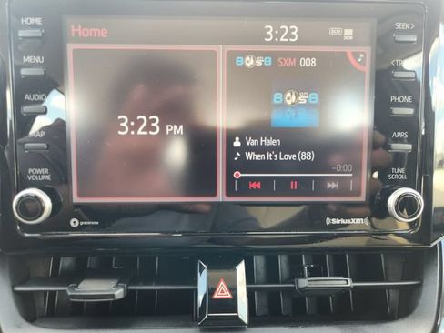Used 2022 Toyota Corolla LE FWD image 16