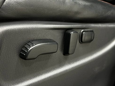 Used 2018 Nissan Armada Platinum w/ Captain Seat Package AWD/4WD image 18