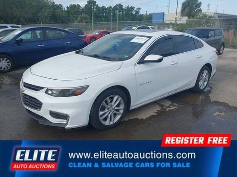 Used 2017 Chevrolet Malibu Hybrid w/ Leather Package FWD image 4