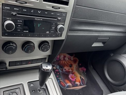 Used 2007 Dodge Nitro SXT image 6