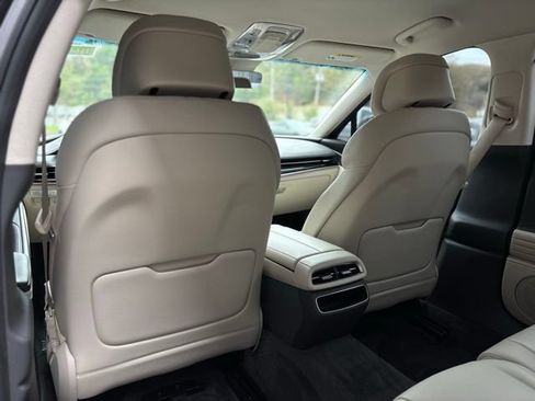 Used 2021 Genesis G80 2.5T AWD/4WD image 16