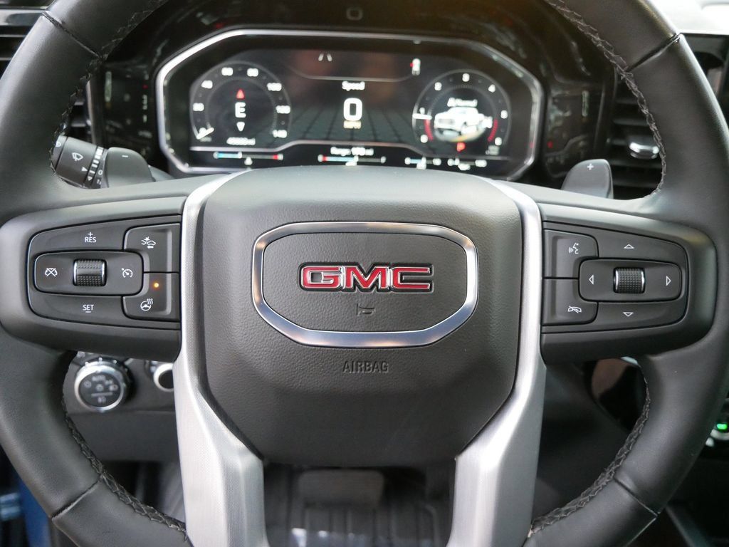 Used 2024 GMC Sierra 1500 SLT w/ SLT Premium Package AWD/4WD image 17