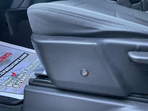 Used 2021 Chevrolet Silverado 1500 Custom Trail Boss image 16