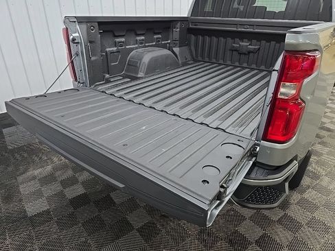 Used 2023 Chevrolet Silverado 1500 RST AWD/4WD image 11