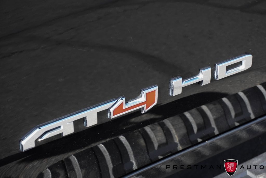 Used 2025 GMC Sierra 2500 AT4 w/ AT4 Premium Plus Package AWD/4WD image 19