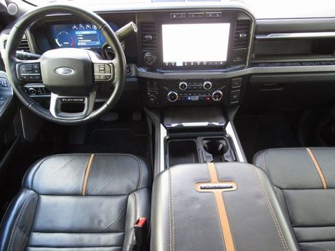 Used 2023 Ford F450 Platinum w/ FX4 Off-Road Package AWD/4WD image 37
