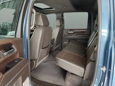 Used 2025 GMC Sierra 2500 Denali w/ Denali Reserve Package image 17