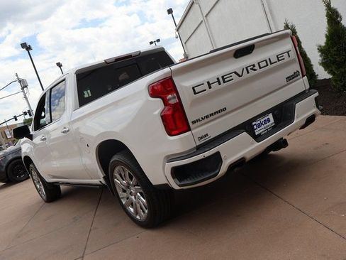 Used 2019 Chevrolet Silverado 1500 High Country w/ High Country Premium Package AWD/4WD image 5