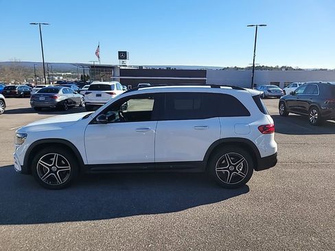 Used 2025 Mercedes-Benz GLB 250 image 8
