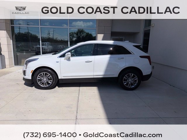 Used 2023 Cadillac XT5 Premium Luxury w/ Technology Package AWD/4WD image 2