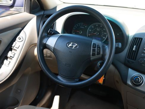 Used 2010 Hyundai Elantra GLS image 27