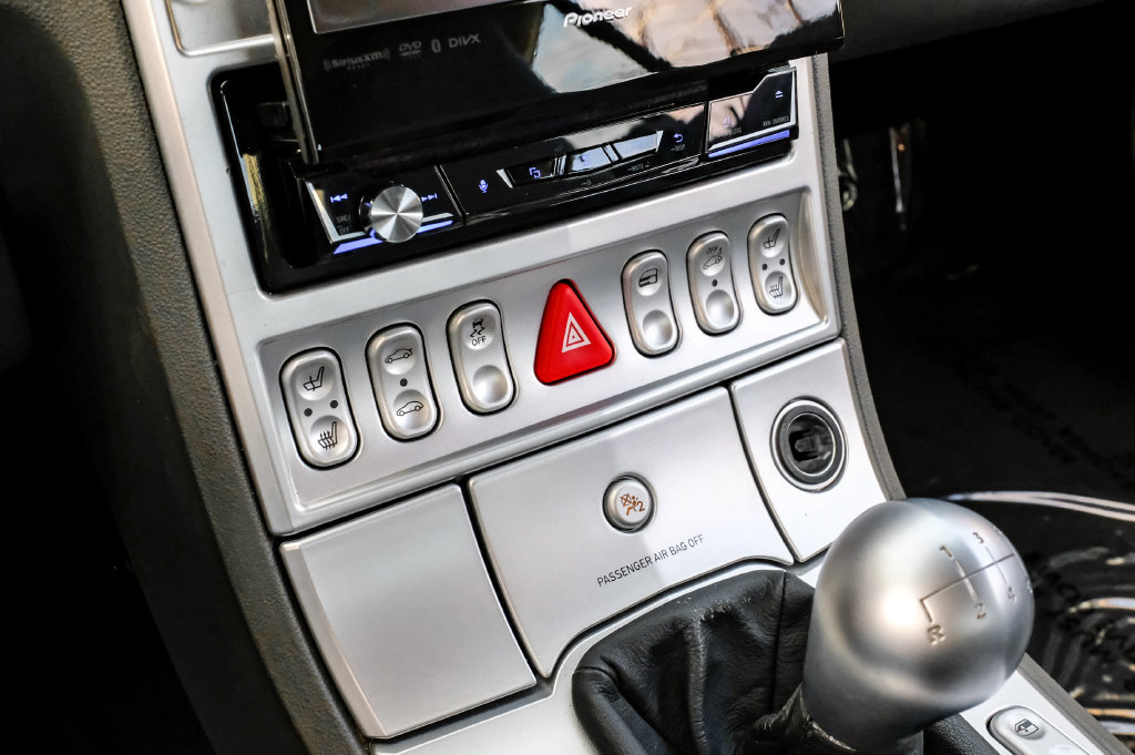 Used 2006 Chrysler Crossfire Limited RWD image 20