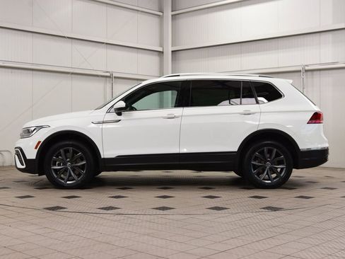 Used 2022 Volkswagen Tiguan SE AWD/4WD image 4