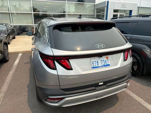Certified 2025 Hyundai Tucson SEL AWD/4WD image 9