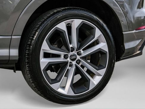 Used 2020 Audi Q3 2.0T Prestige w/ Prestige Package image 54