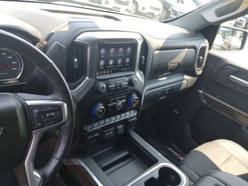 Used 2020 Chevrolet Silverado 1500 LT Trail Boss image 12