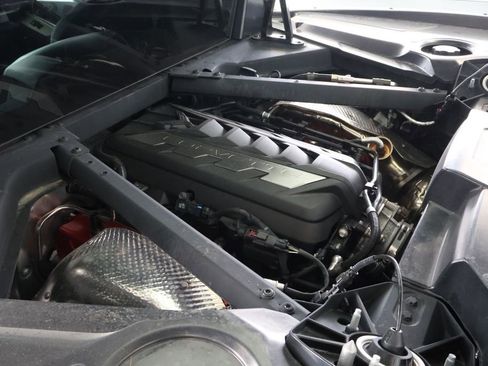 Used 2024 Chevrolet Corvette Stingray Preferred Cpe w/ 2LT image 16