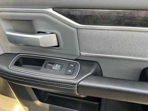 Used 2023 RAM 3500 Big Horn w/ Level B Equipment Group image 14