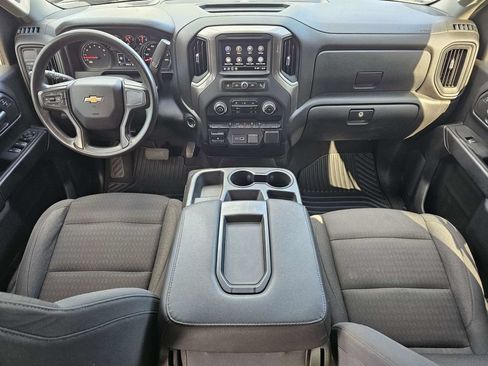 Used 2024 Chevrolet Silverado 2500 Custom w/ Custom Convenience Package RWD image 30