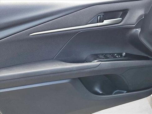 Used 2025 Toyota Camry LE image 9