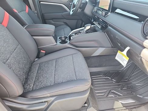New 2025 Chevrolet Colorado Z71 w/ Technology Package AWD/4WD image 23